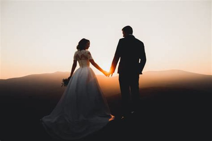 Do marriages survive miscarriages?