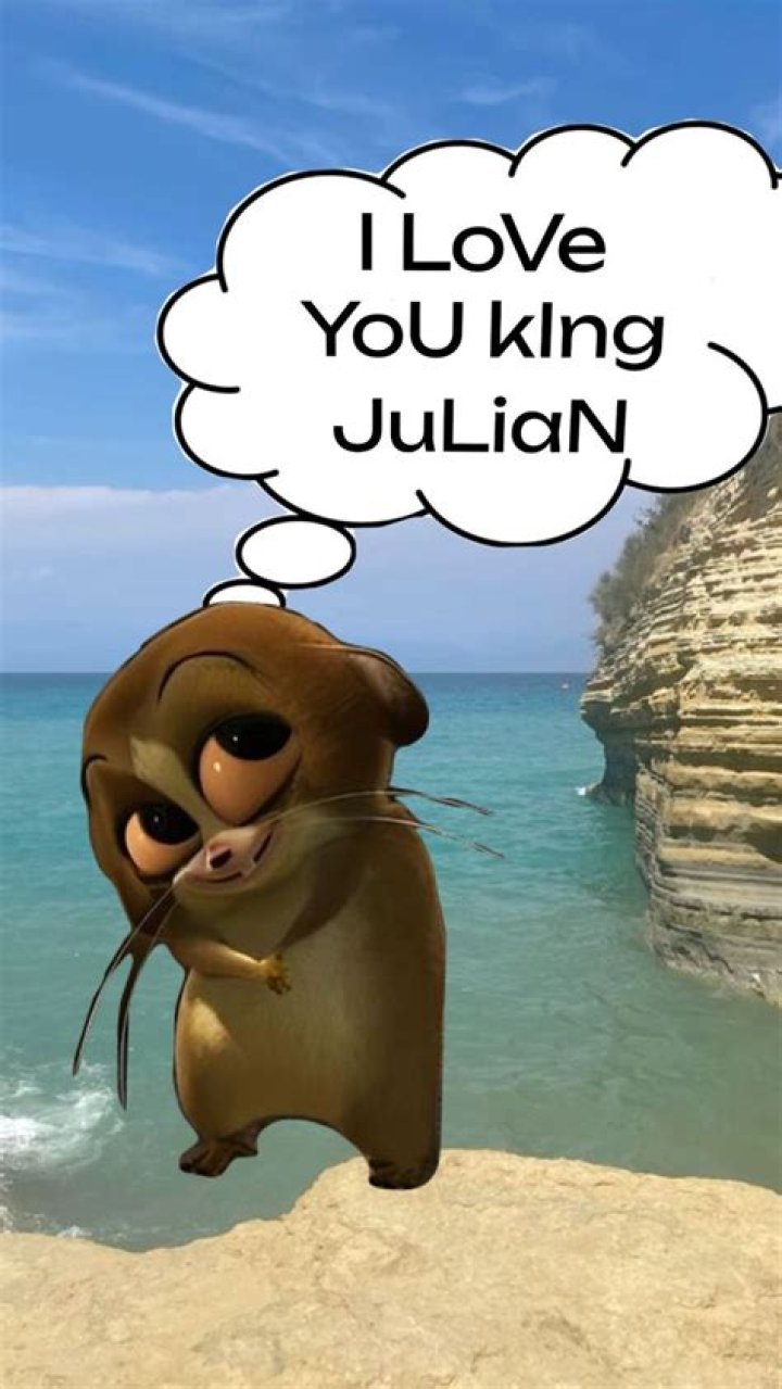 Does King Julian Love Mort?