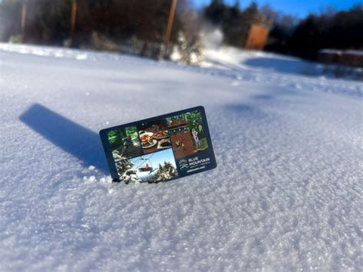 How does Blue Mountain gift cards work?