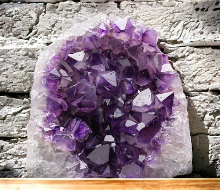 How much do amethyst clusters cost?