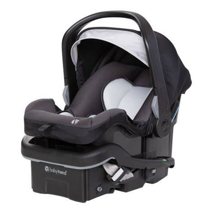 How much does the Baby Trend EZ Flex Loc infant car seat weigh?