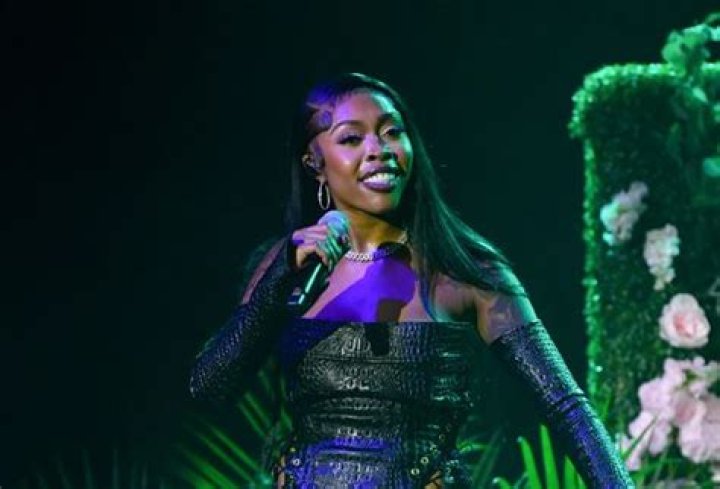 How old is Tink the singer?