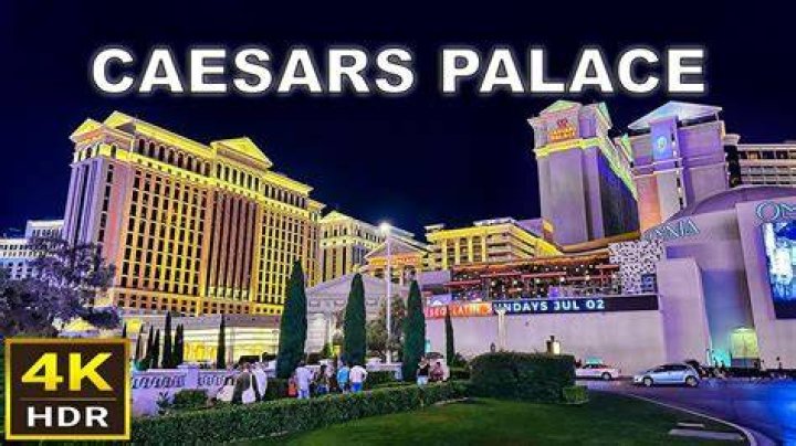 Is Caesars Windsor open 24 hours?