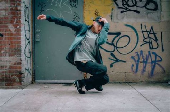Is popping and locking a dance style?