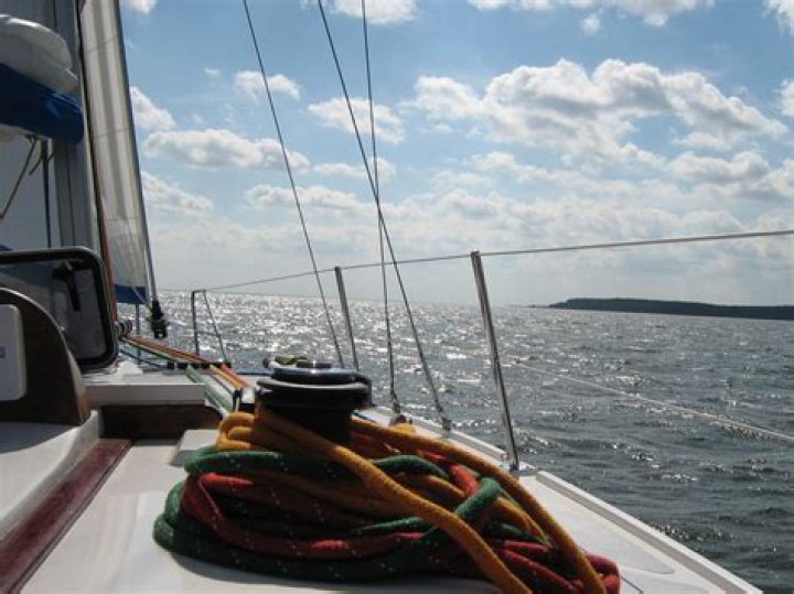 What is a deckhand on a yacht?