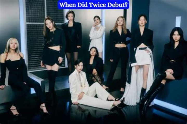 When did U-KISS debut?