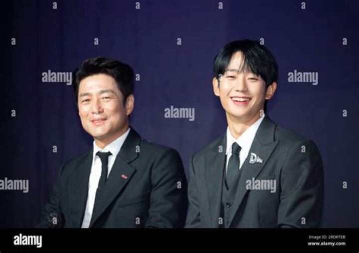Who is the wife of Ji Jin Hee?