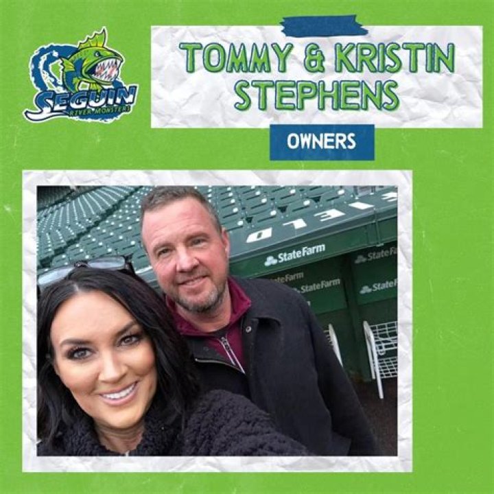 Who owns Stephens Group?